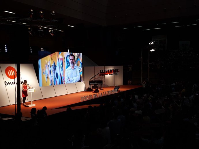 Imatge del president d'Òmnium Cultural, Jordi Cuixart, a l'assemblea general