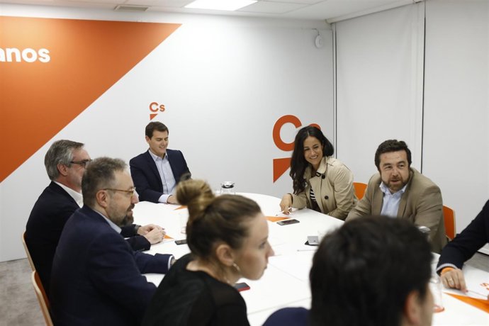 Albert Rivera preside la reunión del Comité Permanente del partido