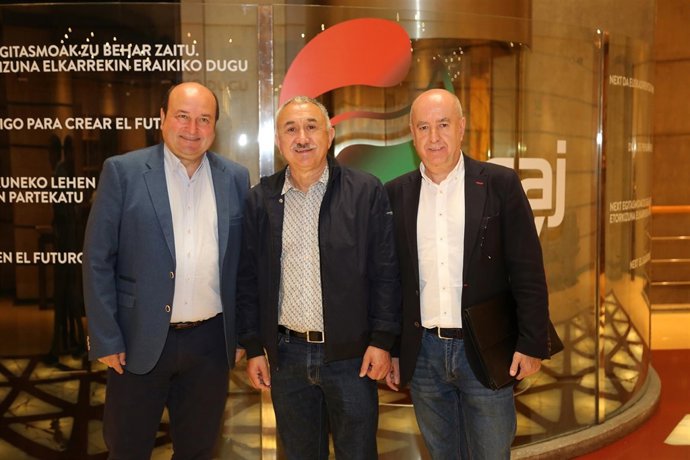 Reunión de Andoni Ortuzar (PNV) y Pepe Álvarez (UGT)