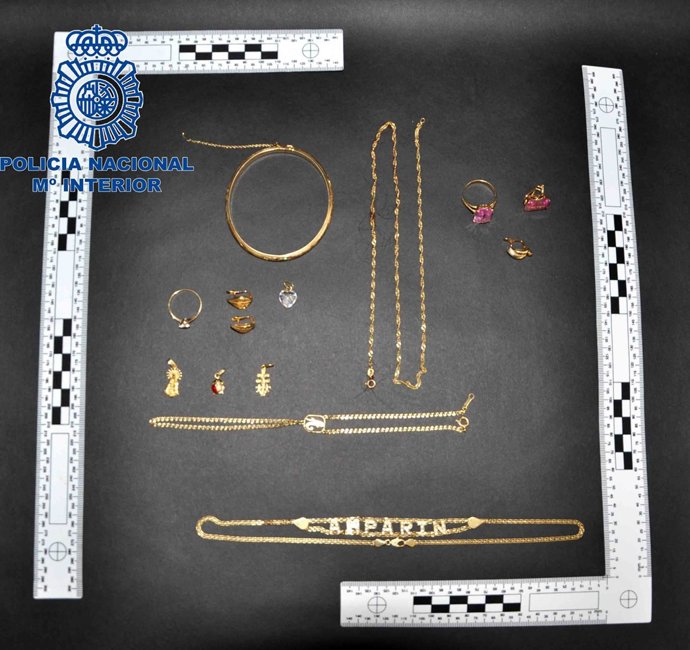 Joyas robadas que han sido recuperadas por la Policía Nacional
