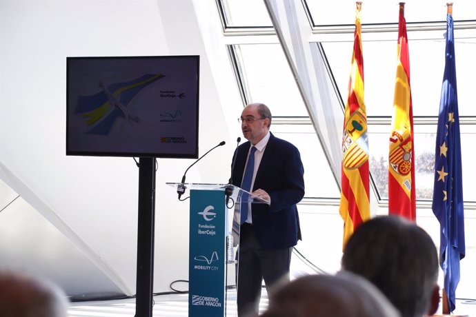 Javier Lambán en su intervención en la presentación de Zaragoza Mobility.