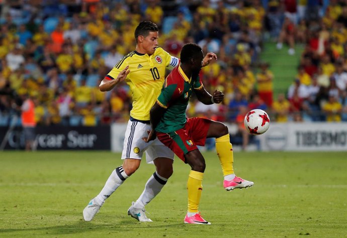 James Rodríguez con la selección de Colombia ante Camerún
