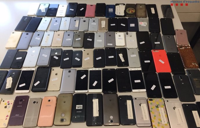 Los Mossos recuperan 102 móviles robados en el Sónar