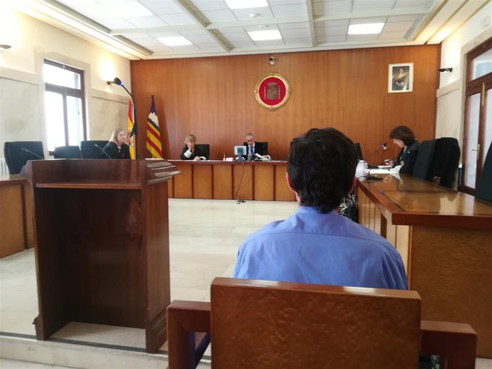 El otro acusado, durante la vista en la Audiencia