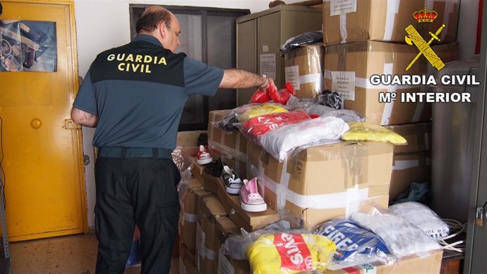 Operación por supuesta falsificación de ropa deportiva