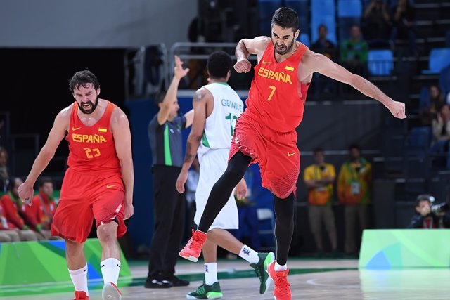 Navarro y Llull en el España - Nigeria de los Juegos Olímpicos