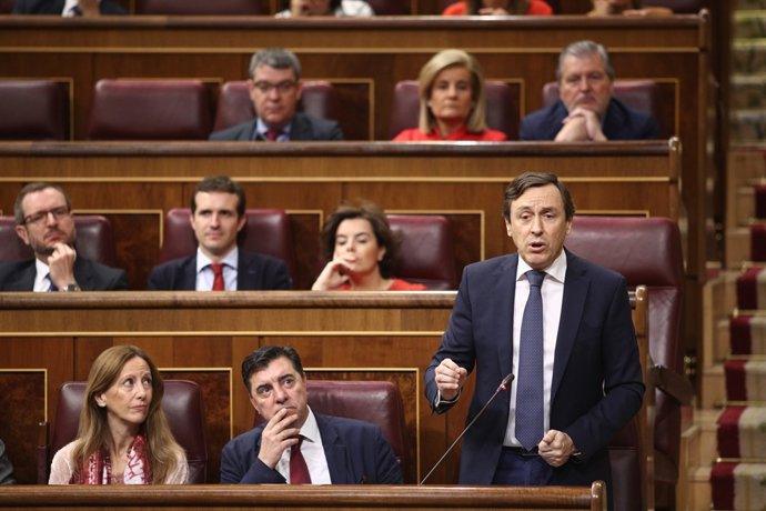 Rafael Hernando a  la sessió de control al Govern al Congrés