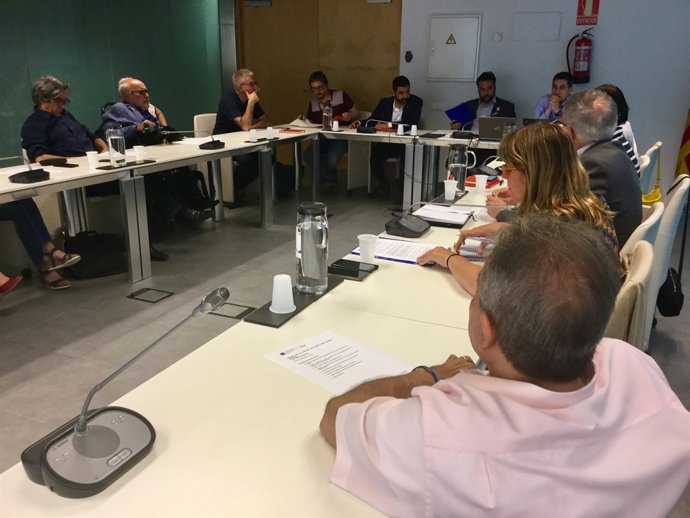 Reunió del tercer sector amb el conseller El Homrani