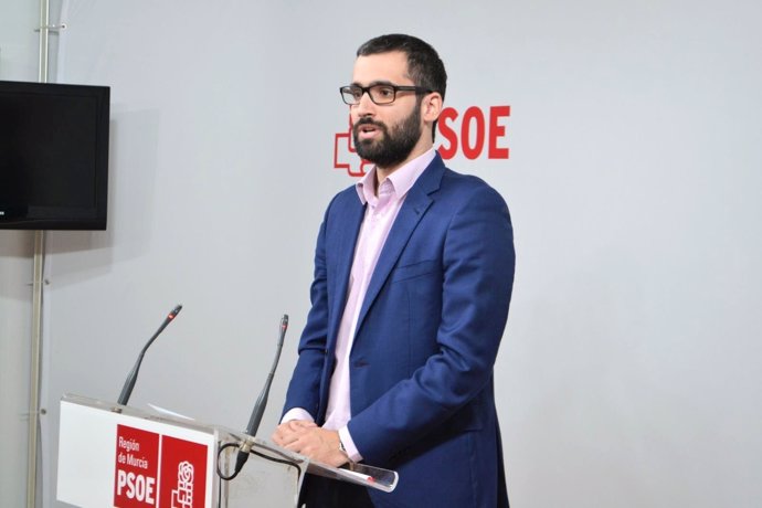 El vicesecretario general y portavoz del PSRM-PSOE, Francisco Lucas