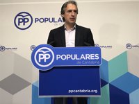 De la Serna no opta a presidir el PP y apoya la candidatura de Sáenz de Santamaría