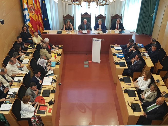 Ple de l'Ajuntament de Badalona