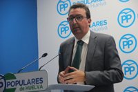 Presidente del PP de Huelva expresa su preferencia "personal" por Santamaría para liderar el partido