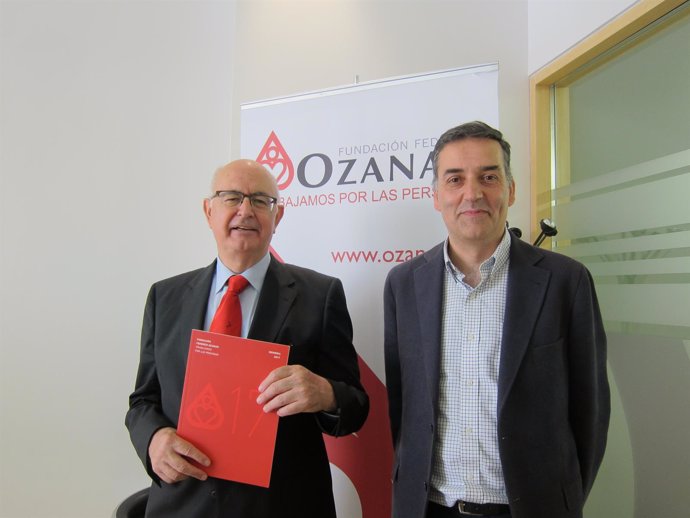 Fernando Galdámez y José María Lamana, en la sede de la Fundación Ozanam