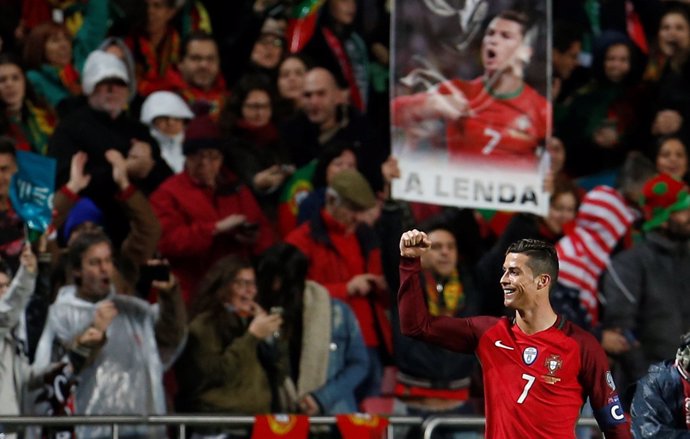 Cristiano Ronaldo celebra el triunfo de Portugal 