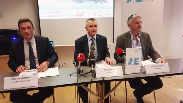 Walsh y O'Leary en Bruselas en una presentaciÃ³n de A4E