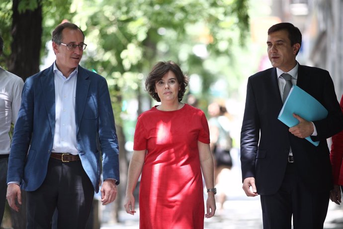 Santamaría presenta sus avales para el Congreso del PP