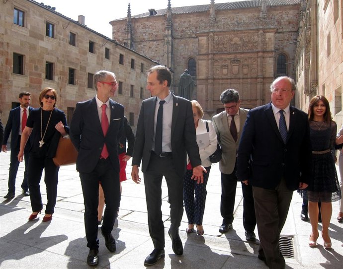 Pedro Duque a su llegada a la USAL, 21-6-18