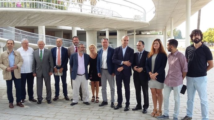 Participantes en el debate