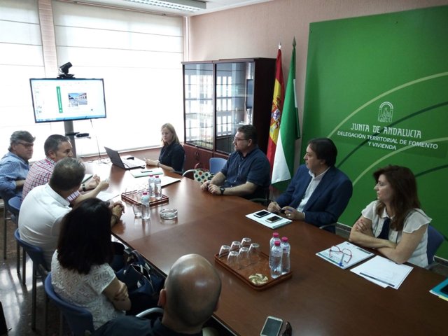 Reunión sobre el autobús entre La Carolina-Sorihuela de Guadalimar y Jaén.