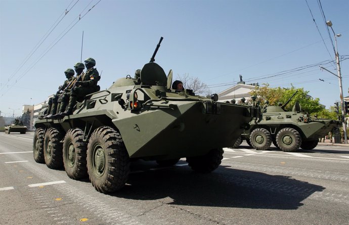 Desfile militar en Donetsk