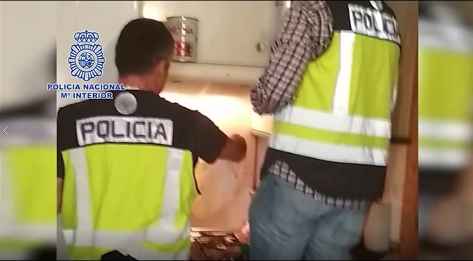 La Policía Nacional detiene a seis atletas en una operación contra el dopaje