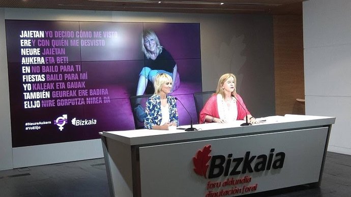 Ana Urrutia y Teresa Laespada