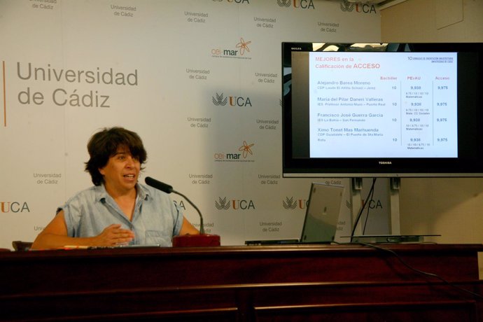 La vicerrectora de Alumnado de la Universidad de Cádiz, Concha Valero
