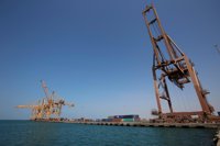 Los huthis estarían dispuestos a entregar el control del puerto de Hodeida a la ONU