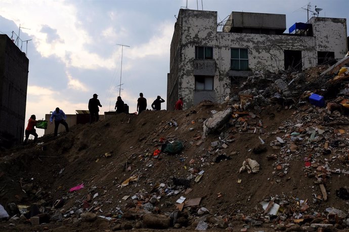 Edificio derrumbado por el terremoto en Ciudad de México
