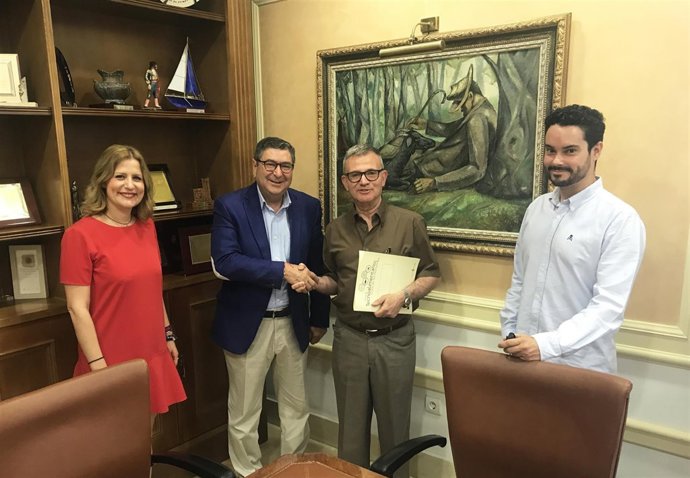 Np: Moreno Ferrer Firma La Venta De Una Parcela En El Parque Tecnoalimentario Pa