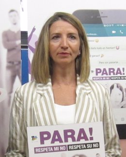 Alicia García durante la presentación de una campaña contra agresiones sexuales