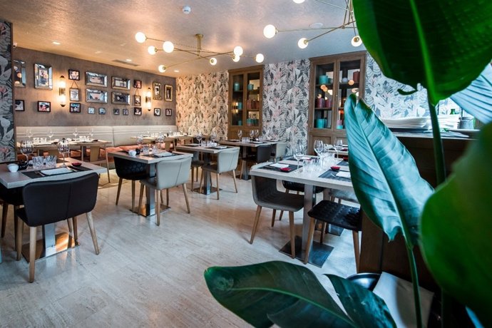 Green Tea Food and Drinks en el hotel NH Zurbano