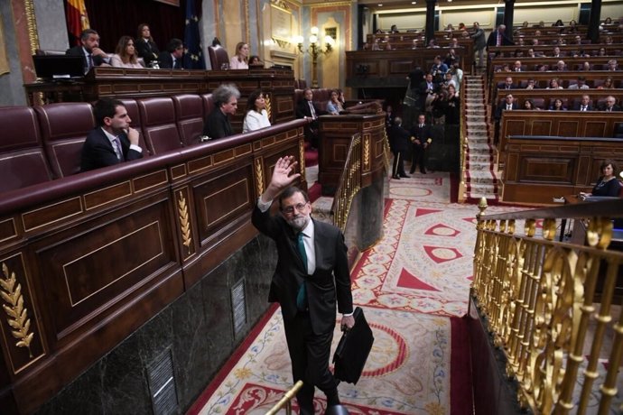 ¡Adiós, Rajoy', Premio Imagen Del Año En El Parlamento