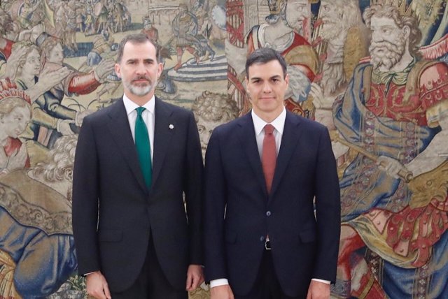 Pedro Sánchez promete ante el Rey su cargo como Presidente del Gobierno 