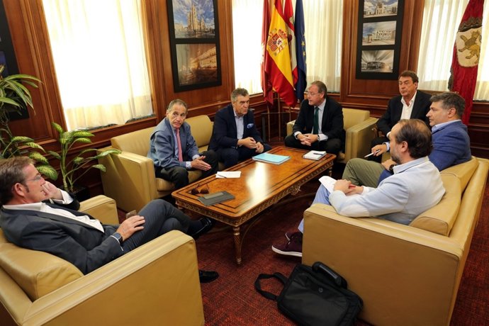 Ayuntamiento Y Empresarios Crean Un Grupo De Trabajo Para Coordinar Los Proyecto