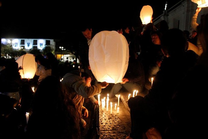 Vigilia por el secuestro y asesinato de tres trabajadores de 'El Comercio'