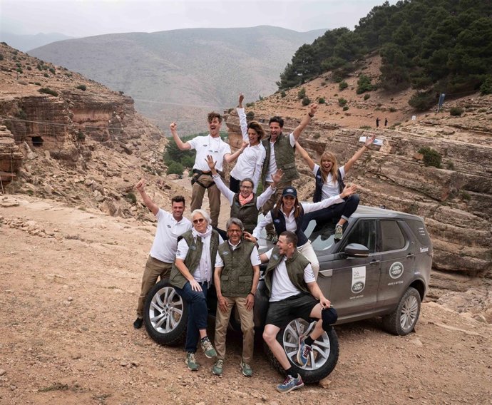 FAMOSOS EN LAND ROVER
