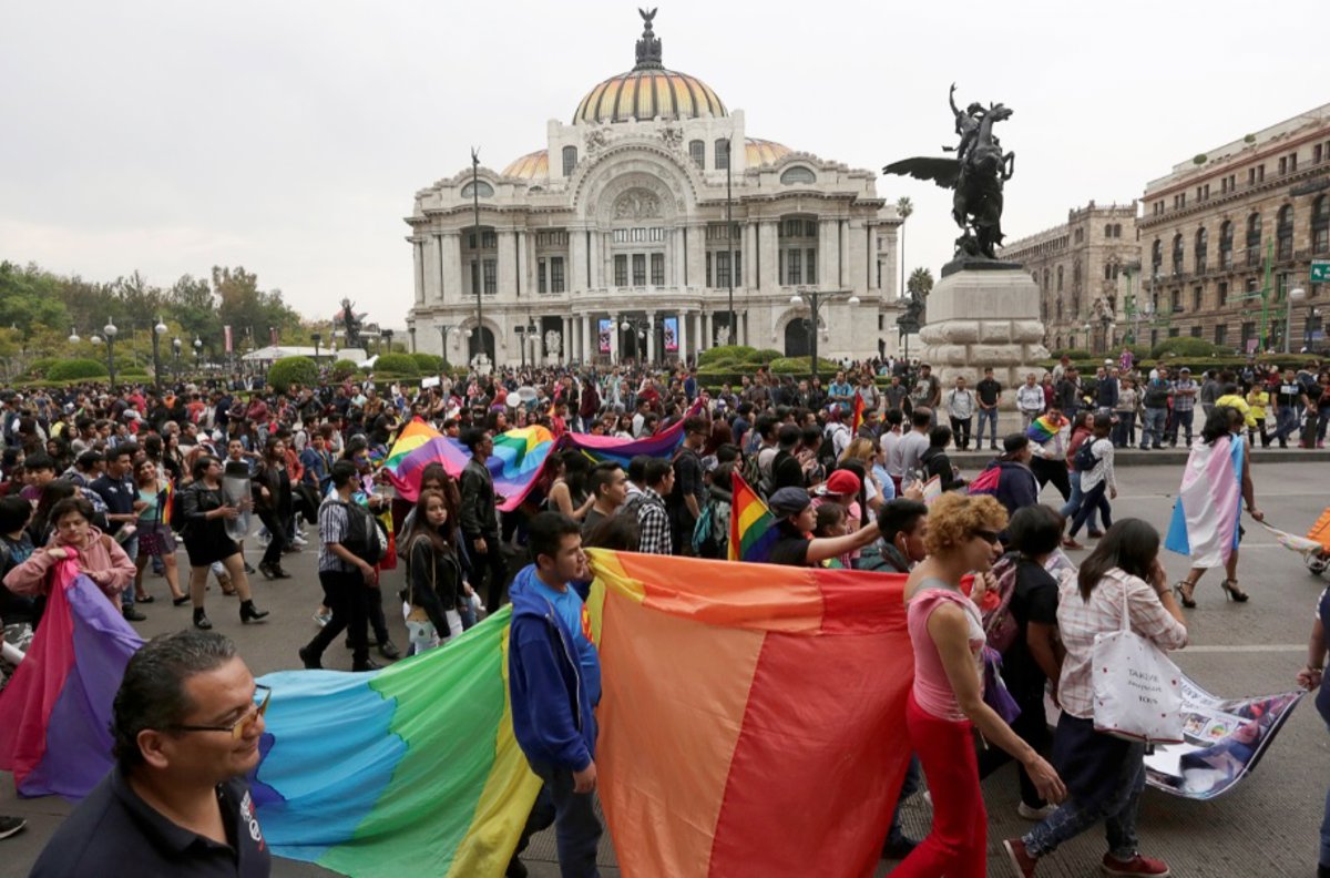 Así fue la marcha del orgullo LGBTTTI de México en su 40º aniversario