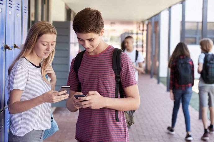 Los smartphones distraen demasiado, según estos expertos.