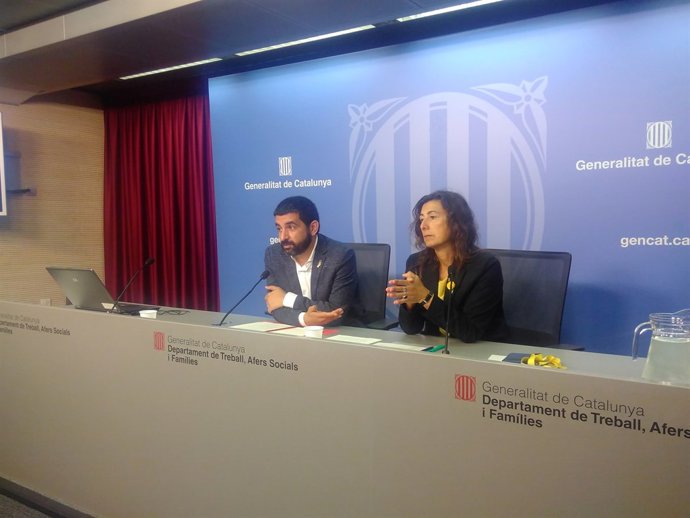 El conseller Chakir El Homrani i la directora general d'Igualtat Mireia Mata