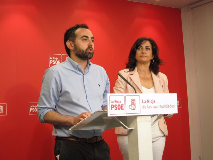 Andreu y Juarez del PSOE en rueda de prensa                              