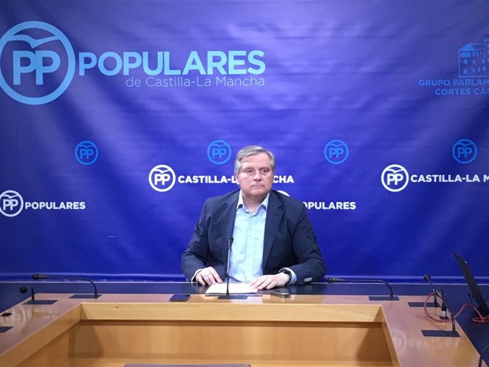 Gpp Clm (Cortes De Voz Y Fotografía) Rueda De Prensa De Francisco Cañizares