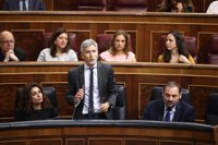 Marlaska se reunirá el jueves en Rabat con su homólogo marroquí en pleno debate por la llegada de migrantes en pateras