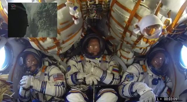 Tripulantes de la nave Soyuz camino de la ISS