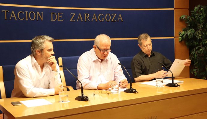 Gregorio Sánchez, Martín Llanas y Francisco Martínes en la rueda de prensa.