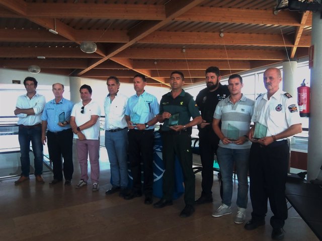 Ports IB rinde homenaje a los implicados en el rescate del ferry encallado en Sant Antoni y en el incendio de Pollença
