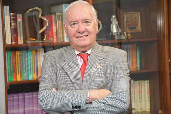 El presidente del CAE, Florentino Pérez Raya