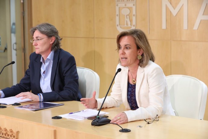 Causapié y Marta Higueras presentan la nueva tajeta de vecindad