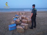 Intervenido un alijo de casi una tonelada de hachís en Punta Umbría (Huelva)