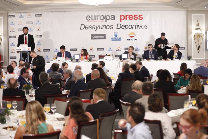 Desayuno Deportivo de Europa Press con Jorge Garbajosa